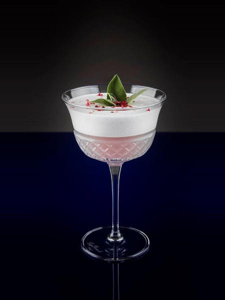 Rivisitazioni light dei cocktail classici, i Mocktail sono l’ideale per una pausa di freschezza- tutto il gusto e i colori dei drink, ma senza l’eleme