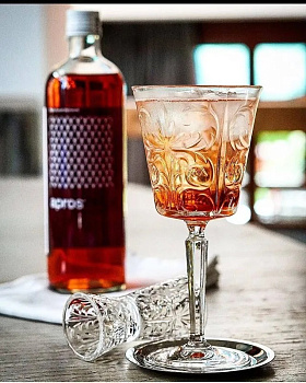 Бокал для вина 290 мл, D=90, H=195 мм RCR Luxion "Tattoo"